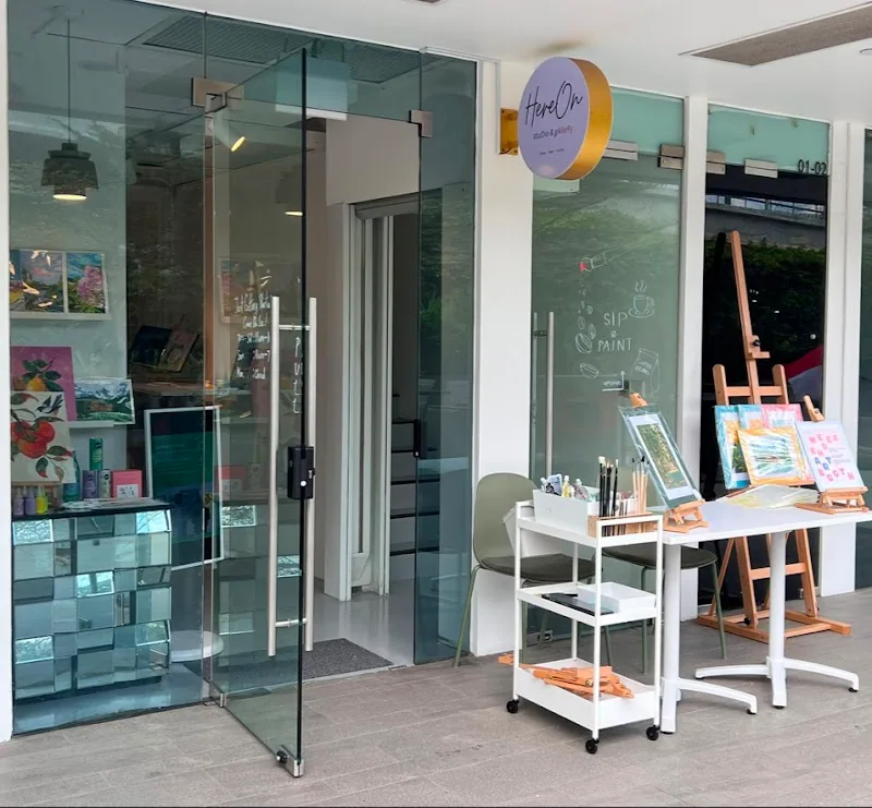 HereOn Arts Studio & Gallery