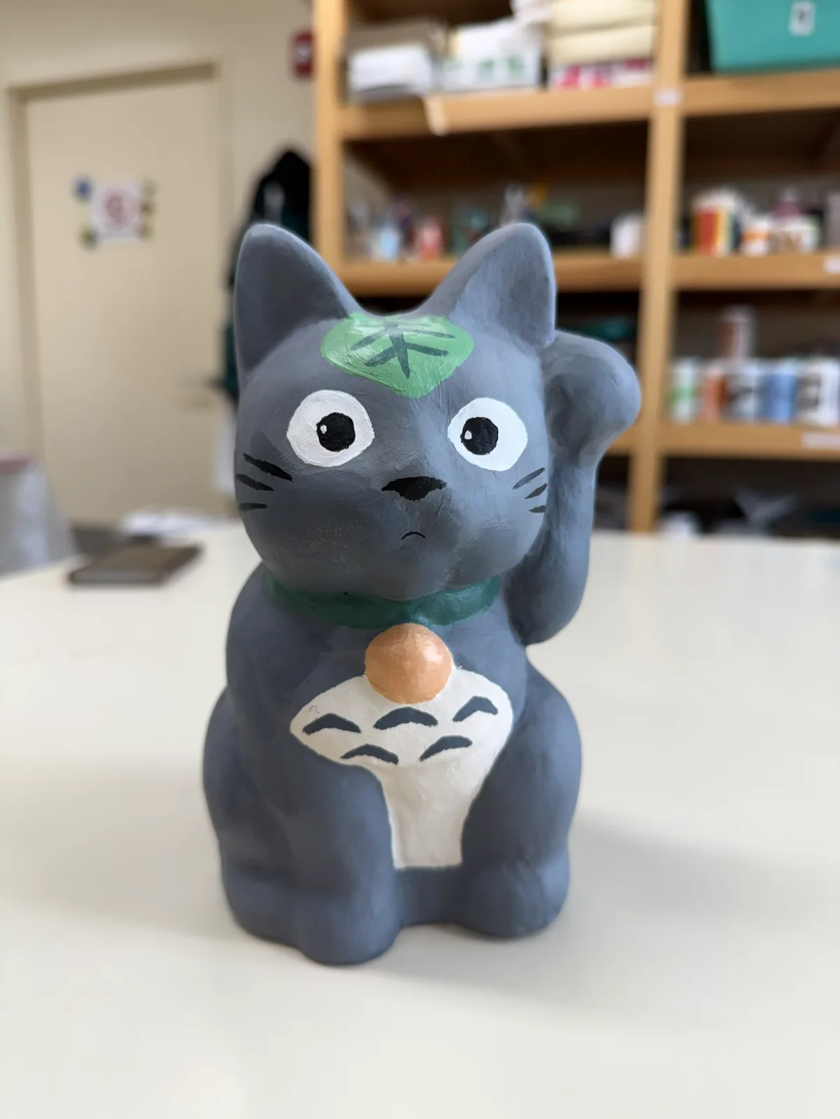 Lucky Cat Paper Mâché Statue Design and Paint 4