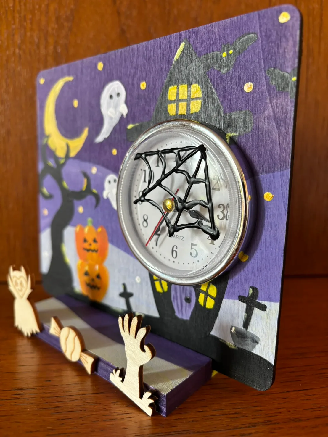 キッズ: ハロウィン 時計 2