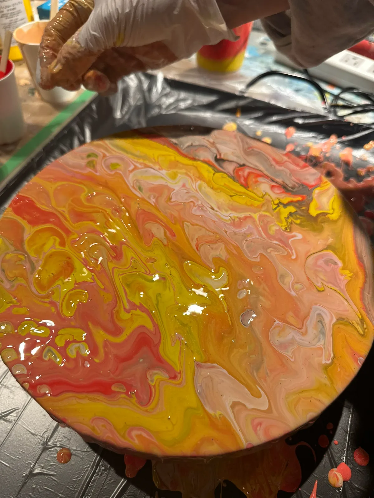 Paint Pouring /n 4